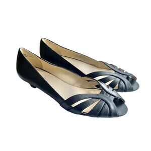 Madeline Stuart Elegant Flats Black